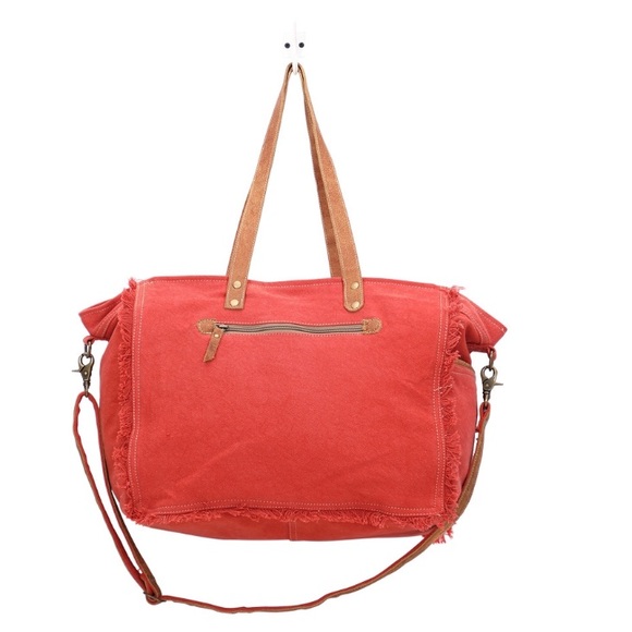 NWT BEAUTIFUL CARMI WEEKENDER - Picture 6 of 7